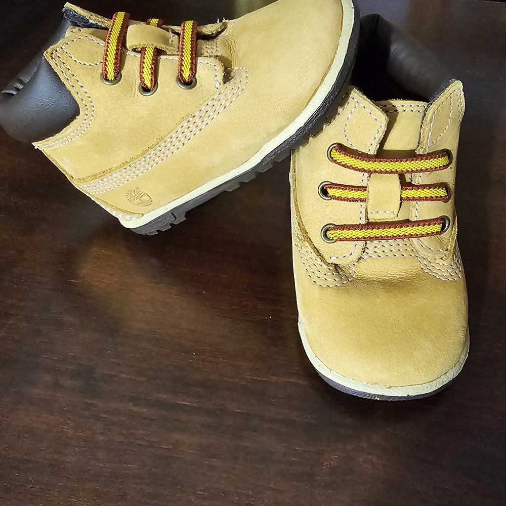 Timberland infant sz 2 m/m crib bootie wheat NB wheat